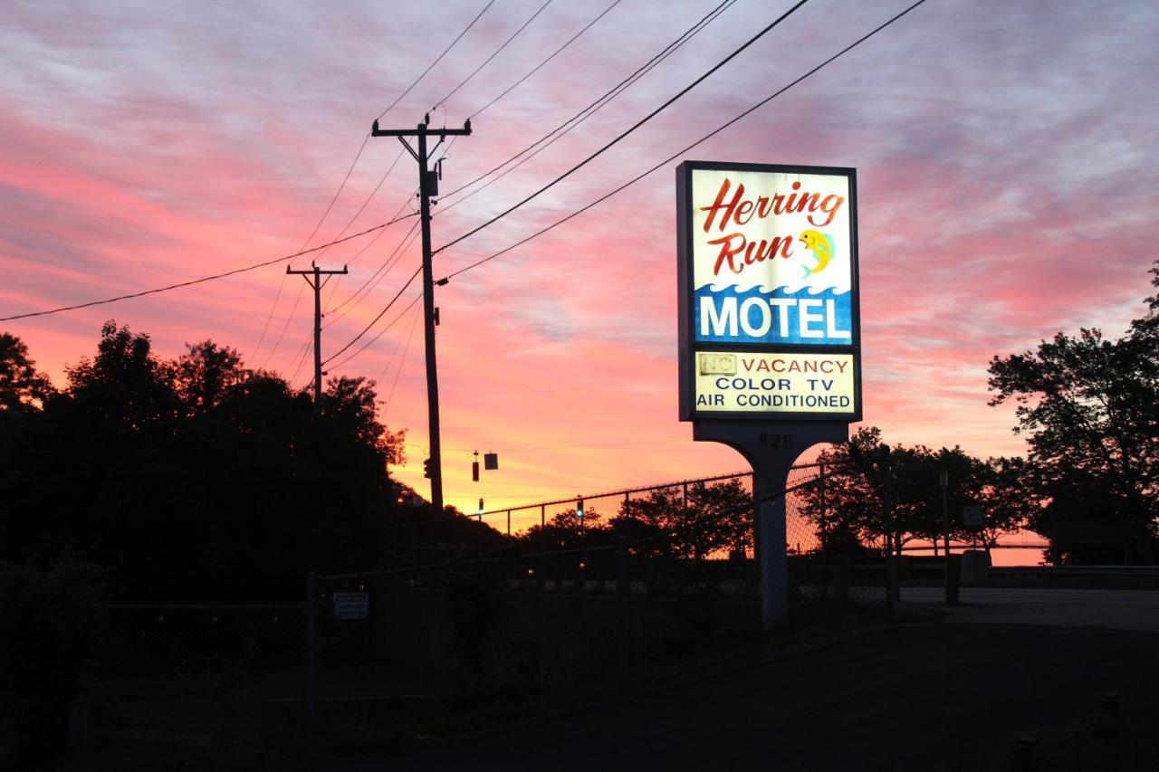 Herring Run Cabins And Inn ボーン エクステリア 写真
